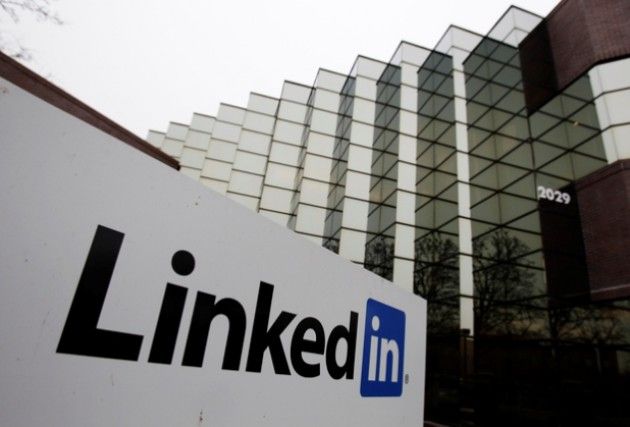 LinkedIn attiva gli aggiornamenti di stato per le aziende