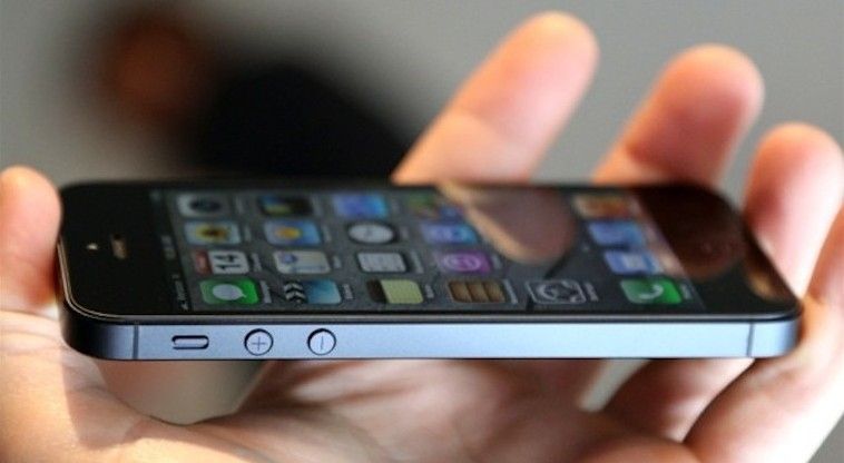 [RUMOR] iPhone 5S, le prime indiscrezioni