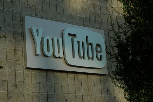 YouTube pensa al ridimensionamento automatico del player