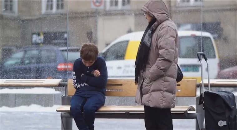 “Would You Help a Freezing Child?”: la campagna per i bambini siriani