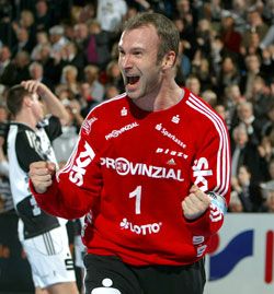 Kiel_fcb250_omeyer