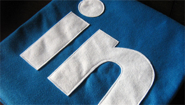 LinkedIn lancia il suo ‘Company Follow Button’