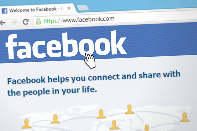 Le 3 novità Facebook che cambieranno le nostre giornate: reaction, instant article e messenger url